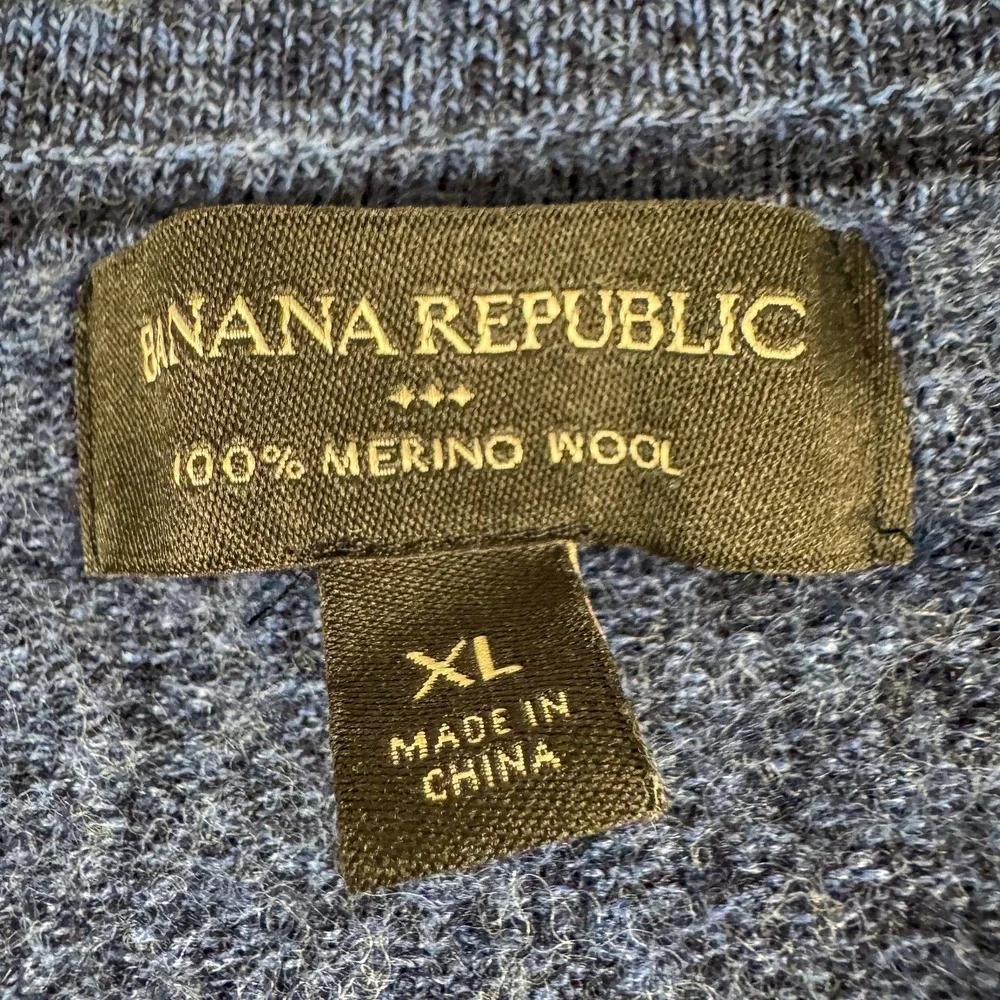 Banana Republic Sweater‎ Mens XL Blue 100% Merino Wool V Neck Pullover Knit